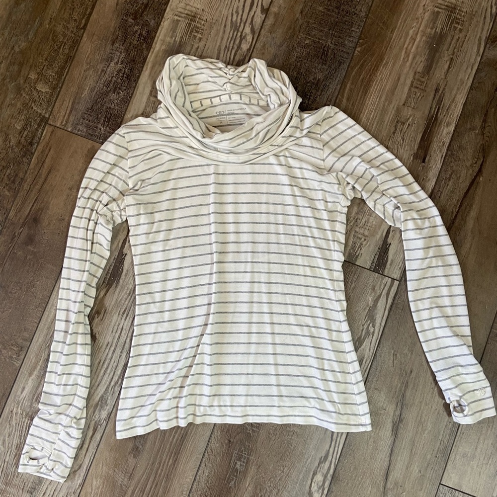 Albion fit loose turtle neck/ cowl neck long sleeve shirt
